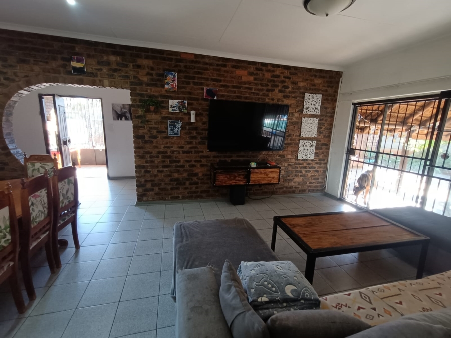 3 Bedroom Property for Sale in Vanderbijlpark SE 4 Gauteng