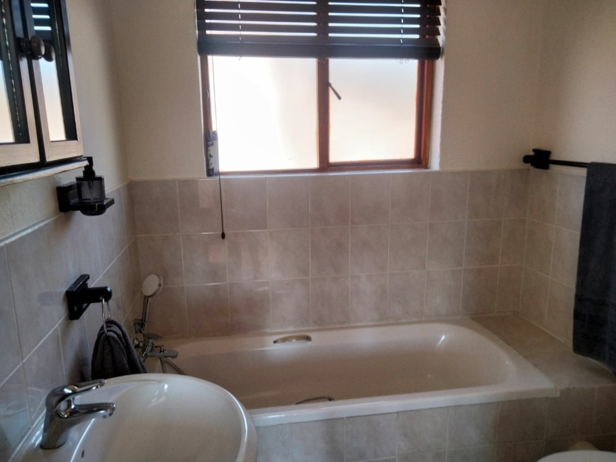 3 Bedroom Property for Sale in Sundowner Gauteng