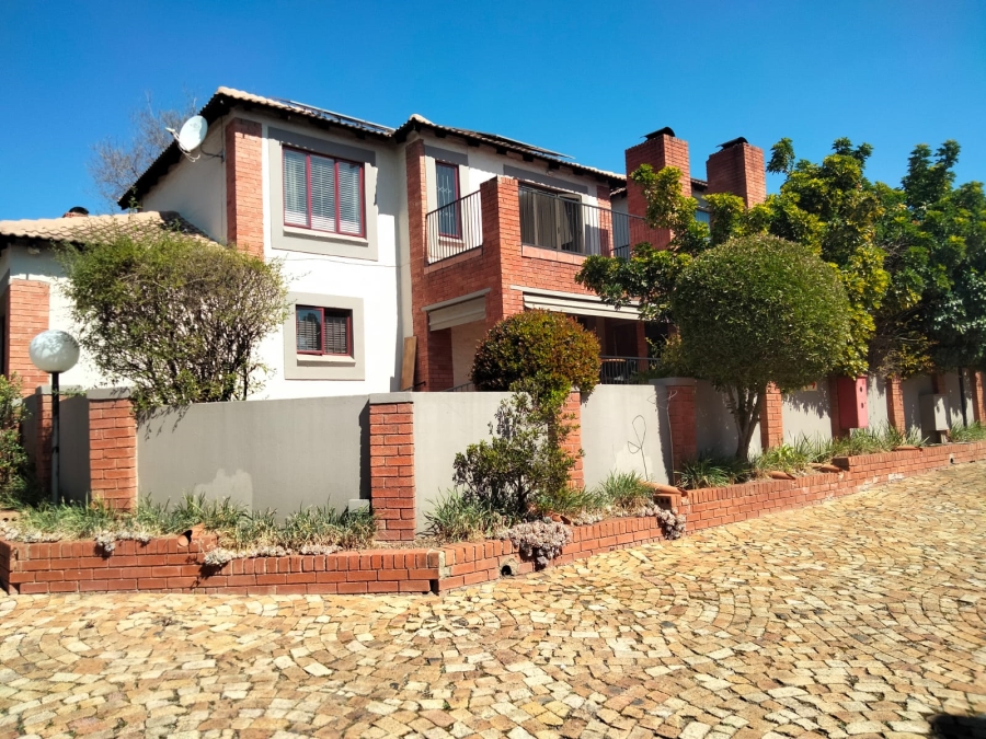 3 Bedroom Property for Sale in Sundowner Gauteng