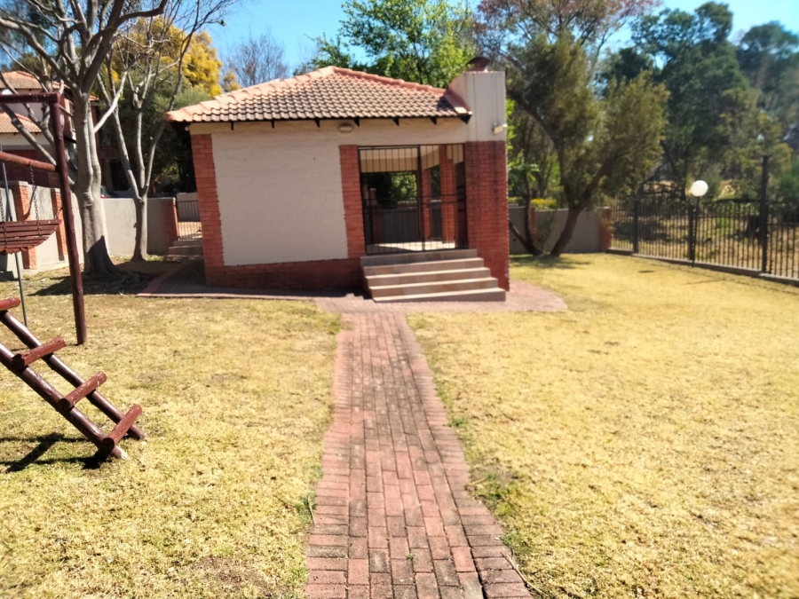 3 Bedroom Property for Sale in Sundowner Gauteng