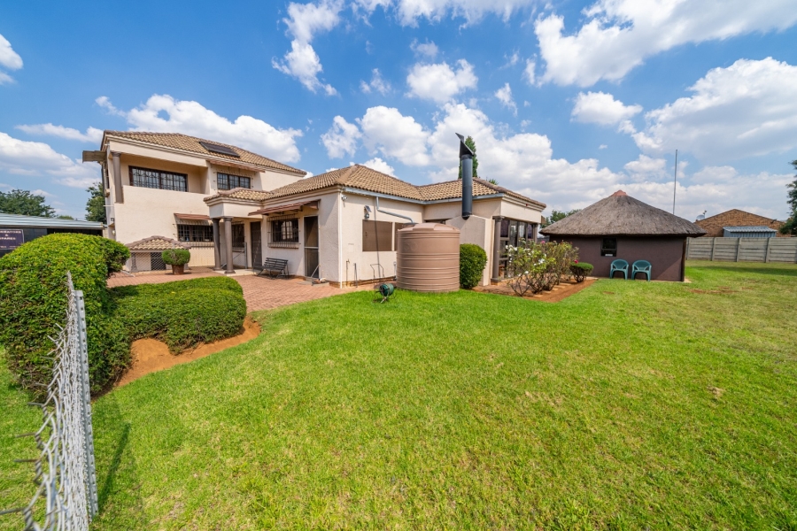 5 Bedroom Property for Sale in Benoni AH Gauteng