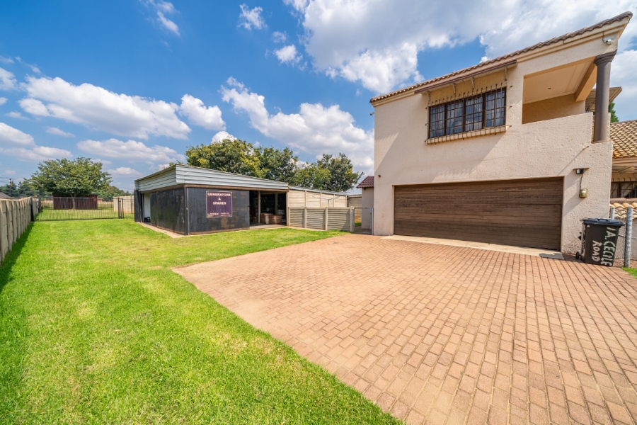 5 Bedroom Property for Sale in Benoni AH Gauteng