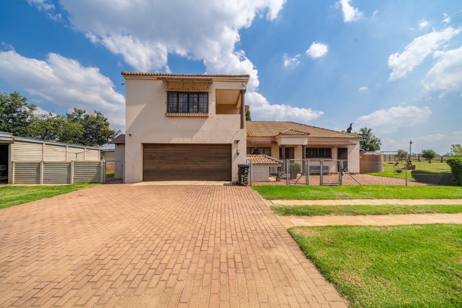 5 Bedroom Property for Sale in Benoni AH Gauteng