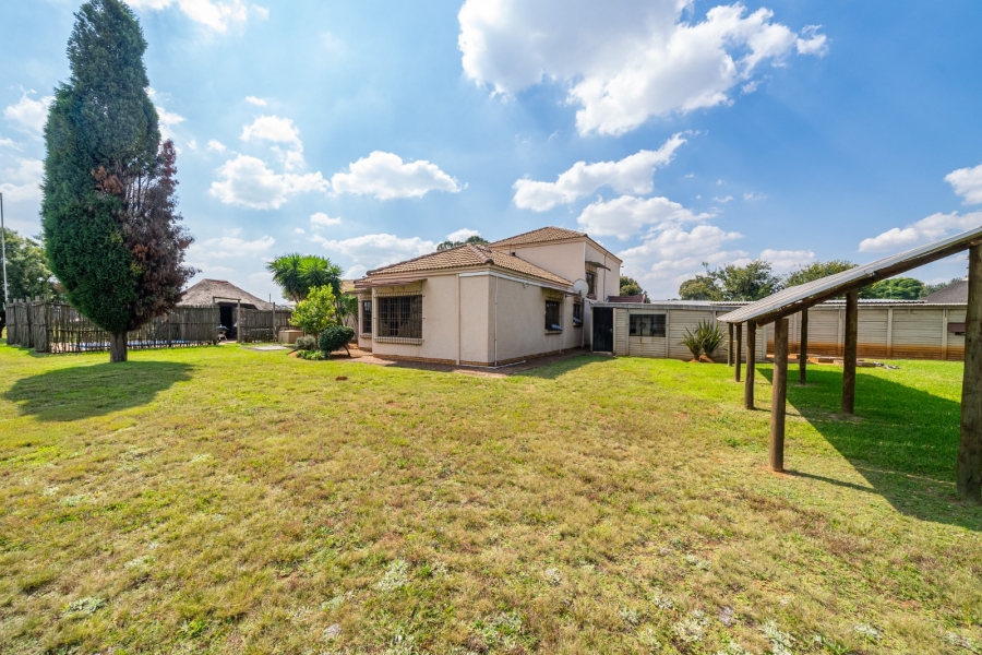 5 Bedroom Property for Sale in Benoni AH Gauteng