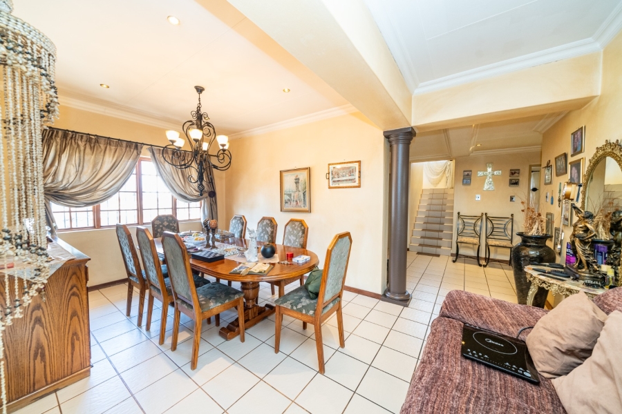 5 Bedroom Property for Sale in Benoni AH Gauteng