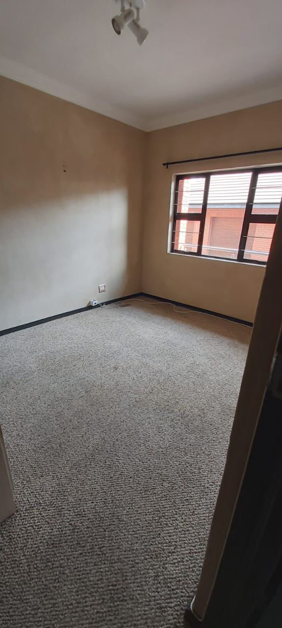 2 Bedroom Property for Sale in Vanderbijlpark SE 4 Gauteng