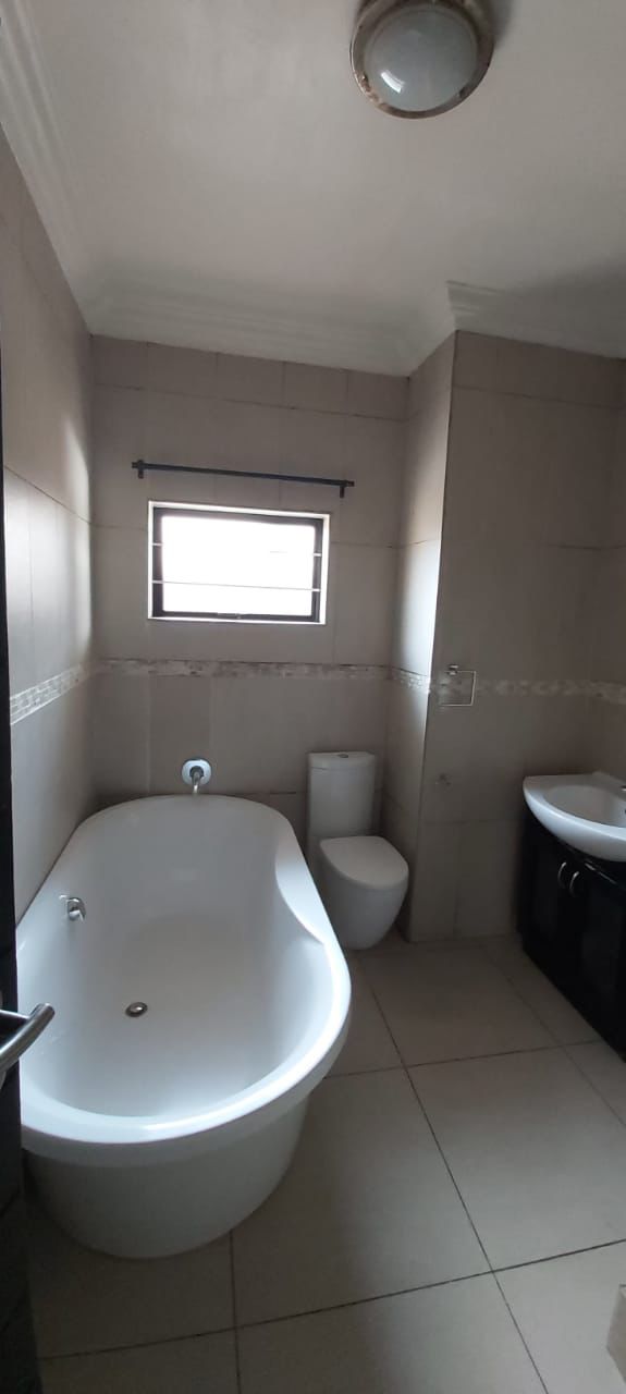 2 Bedroom Property for Sale in Vanderbijlpark SE 4 Gauteng