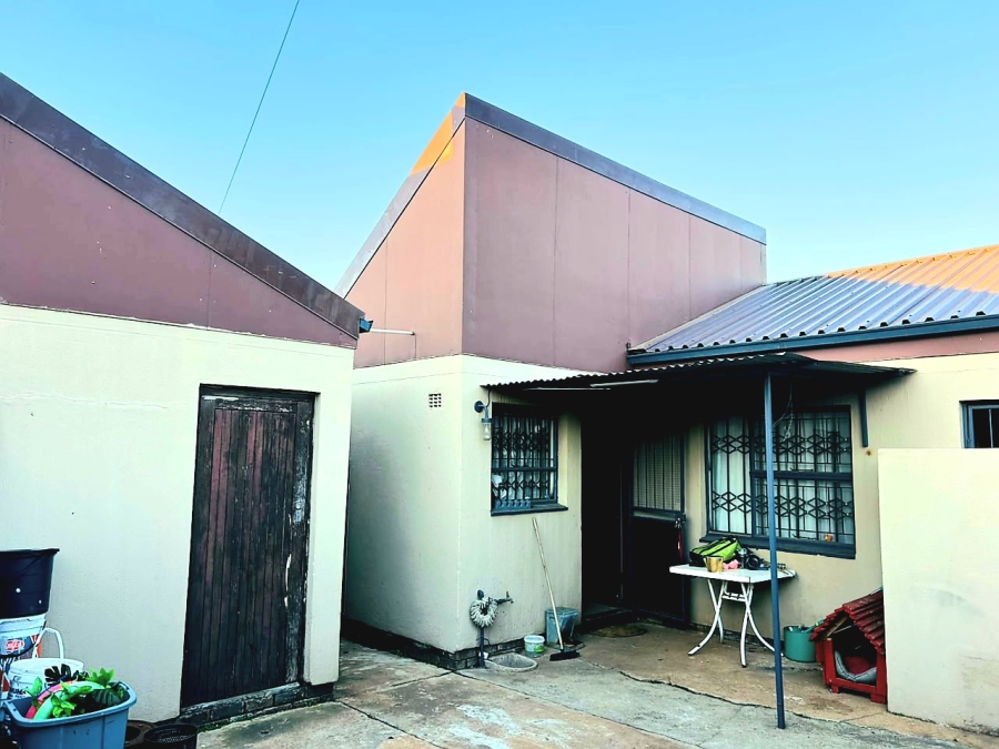 4 Bedroom Property for Sale in Fochville Gauteng