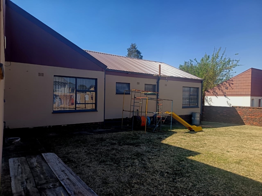 4 Bedroom Property for Sale in Fochville Gauteng
