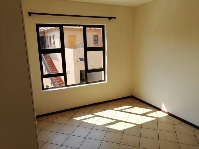 2 Bedroom Property for Sale in Sunnyrock Gauteng