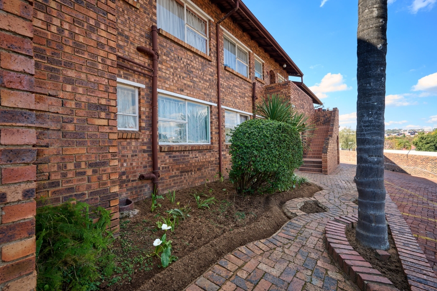 2 Bedroom Property for Sale in Vorna Valley Gauteng