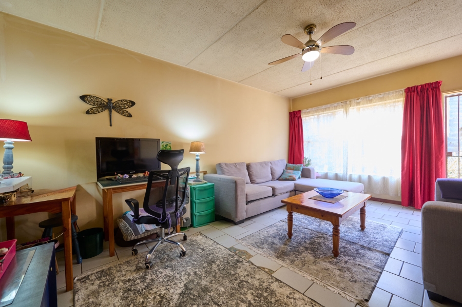 2 Bedroom Property for Sale in Vorna Valley Gauteng