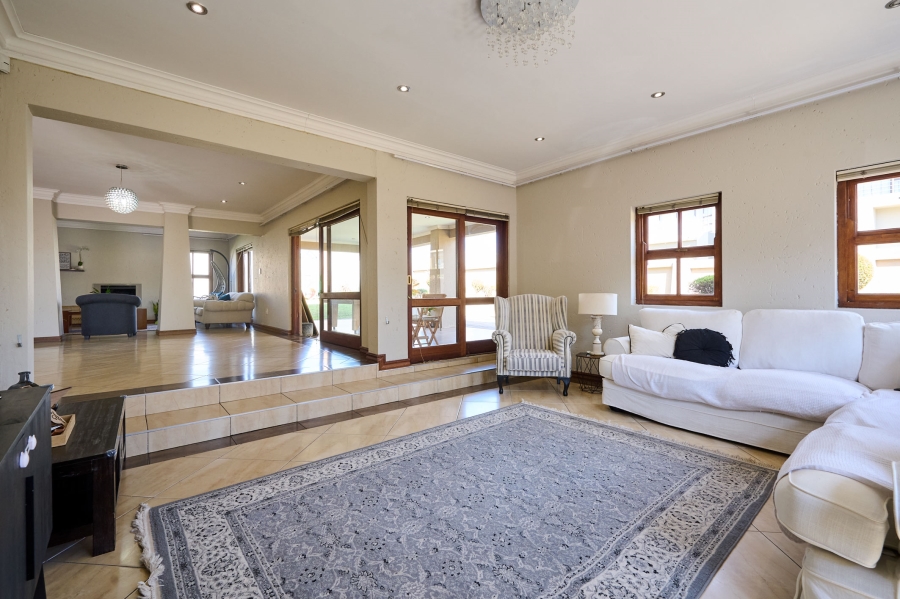 4 Bedroom Property for Sale in Carlswald North Estate Gauteng
