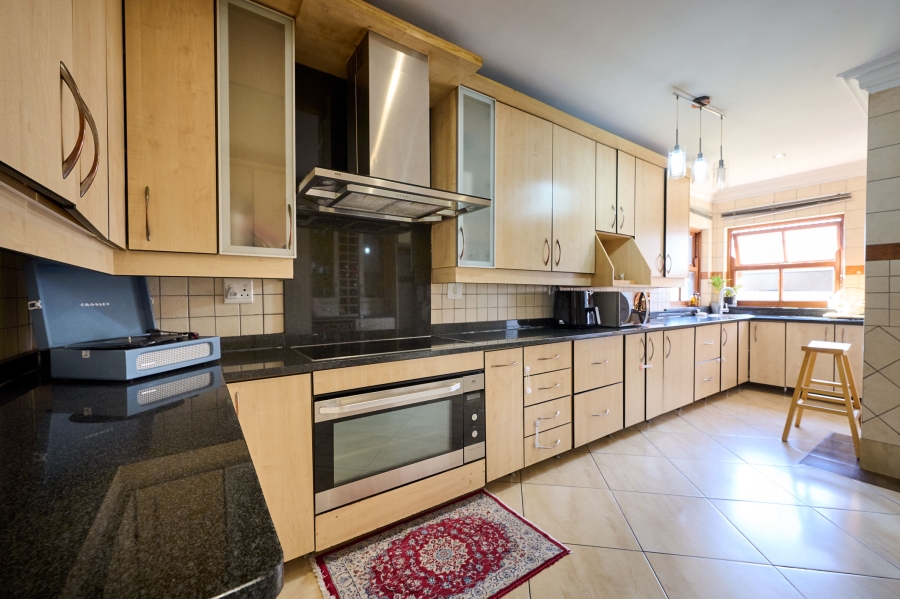 4 Bedroom Property for Sale in Carlswald North Estate Gauteng