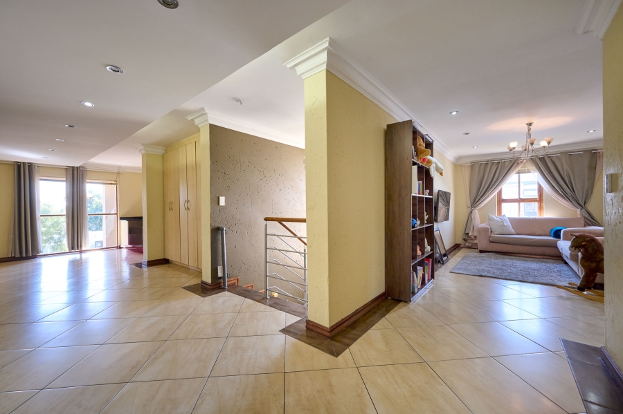 4 Bedroom Property for Sale in Carlswald North Estate Gauteng