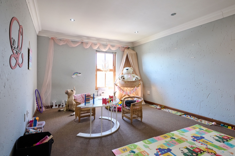 4 Bedroom Property for Sale in Carlswald North Estate Gauteng