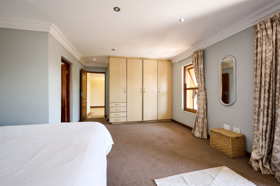4 Bedroom Property for Sale in Carlswald North Estate Gauteng
