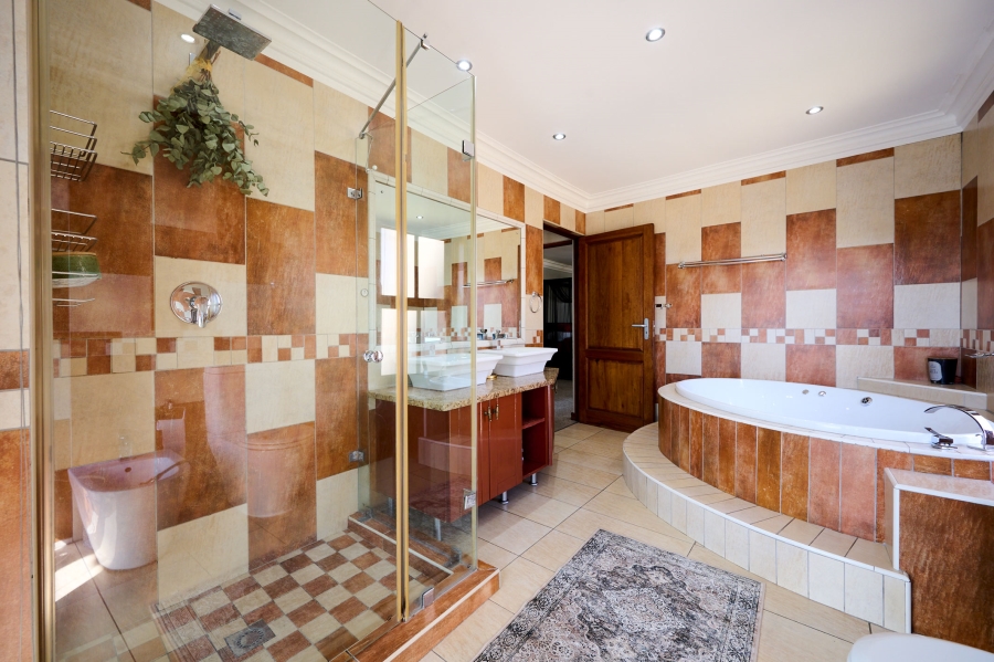 4 Bedroom Property for Sale in Carlswald North Estate Gauteng