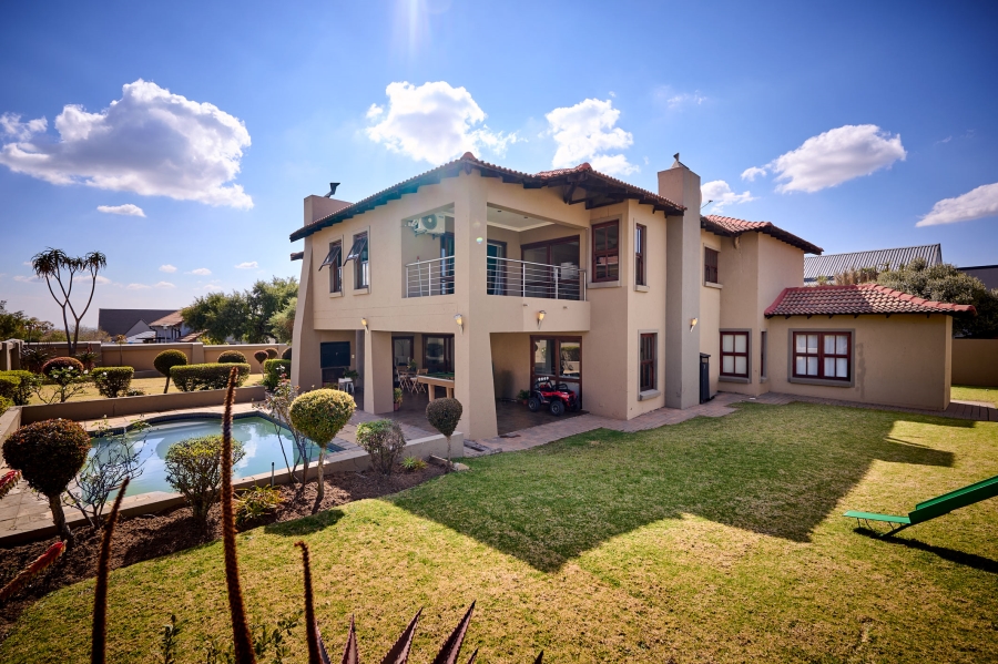 4 Bedroom Property for Sale in Carlswald North Estate Gauteng