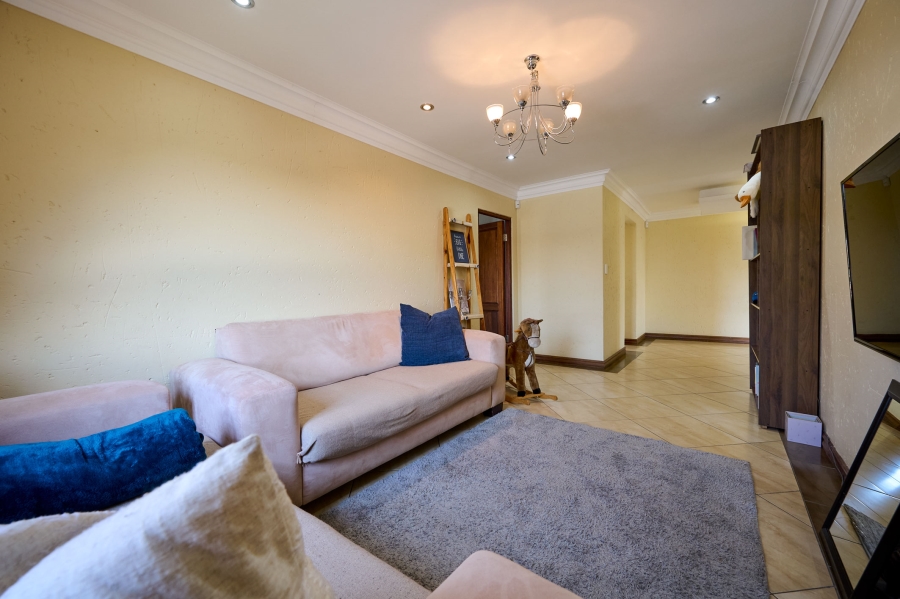 4 Bedroom Property for Sale in Carlswald North Estate Gauteng