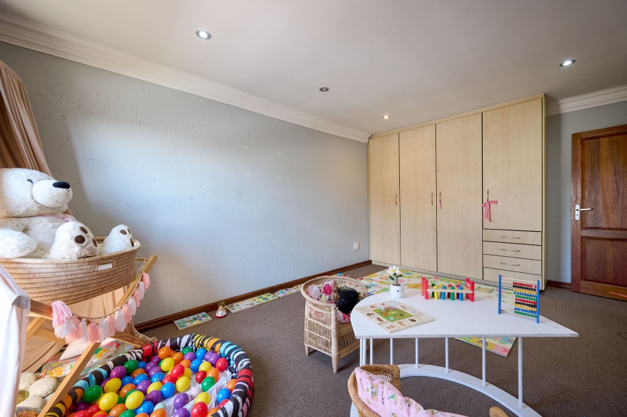 4 Bedroom Property for Sale in Carlswald North Estate Gauteng