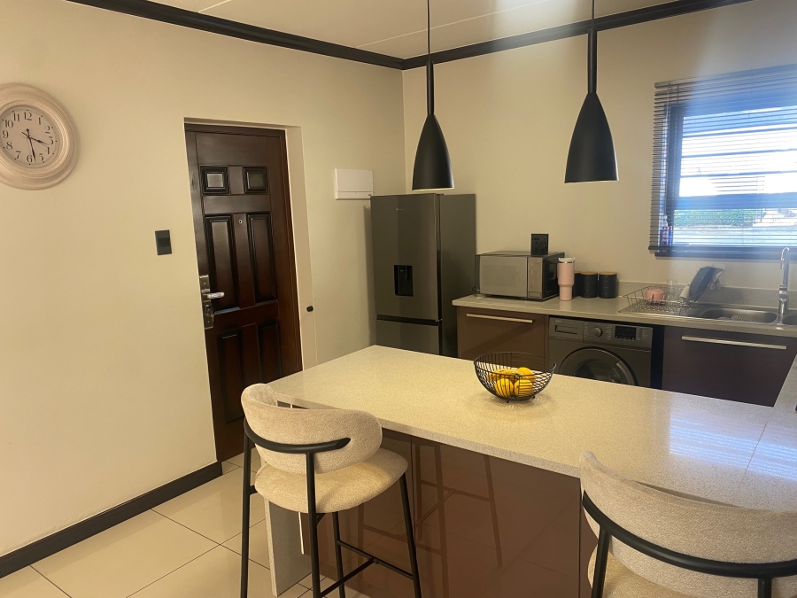 2 Bedroom Property for Sale in Blue Hills Gauteng