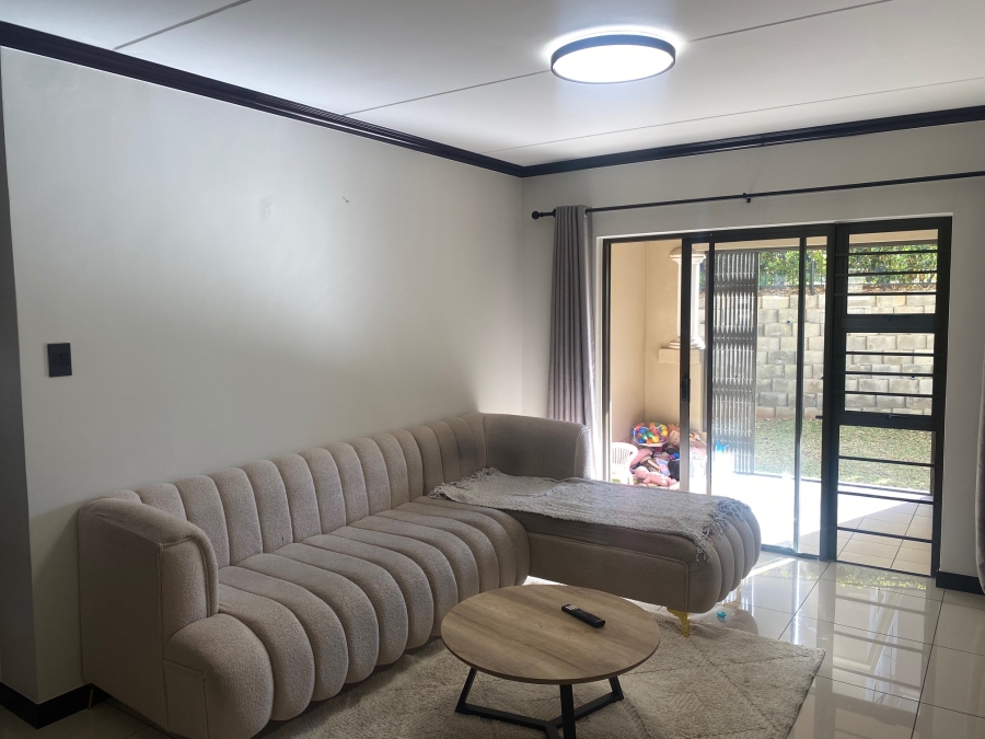 2 Bedroom Property for Sale in Blue Hills Gauteng