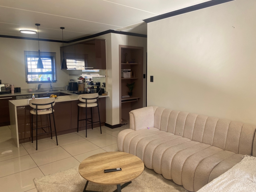 2 Bedroom Property for Sale in Blue Hills Gauteng