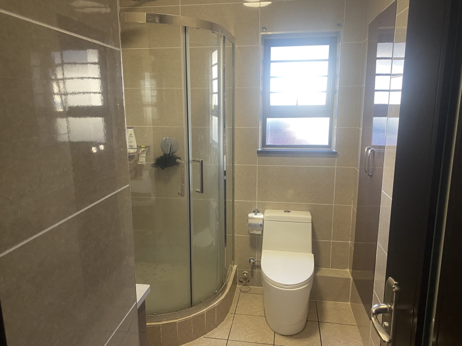 2 Bedroom Property for Sale in Blue Hills Gauteng