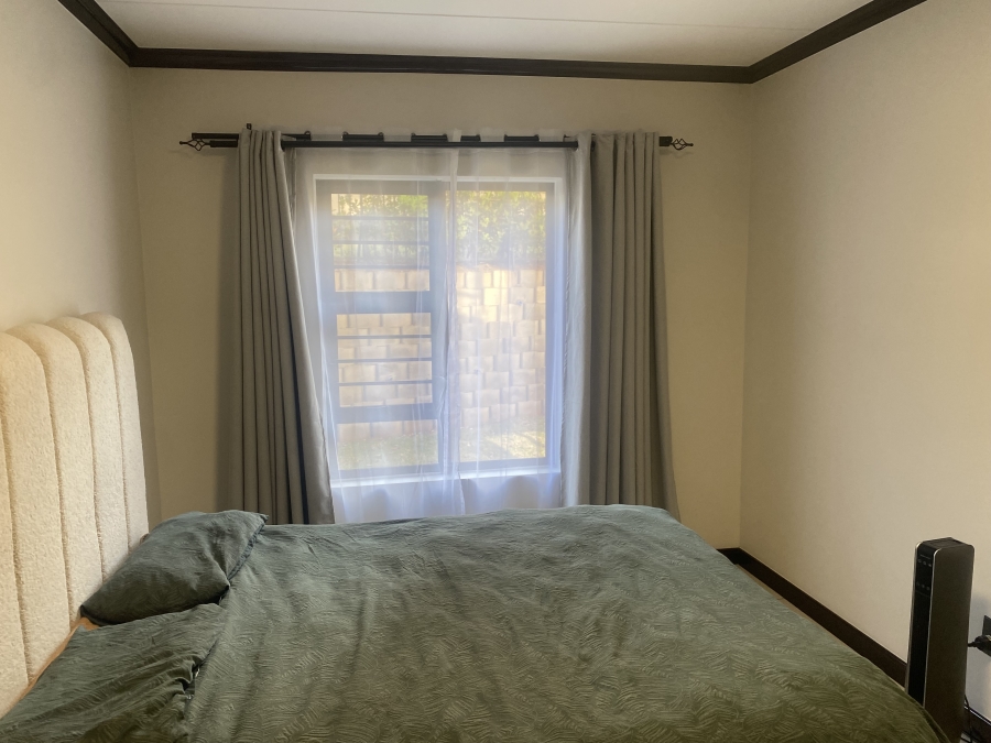 2 Bedroom Property for Sale in Blue Hills Gauteng