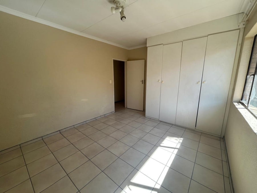 2 Bedroom Property for Sale in Halfway Gardens Gauteng