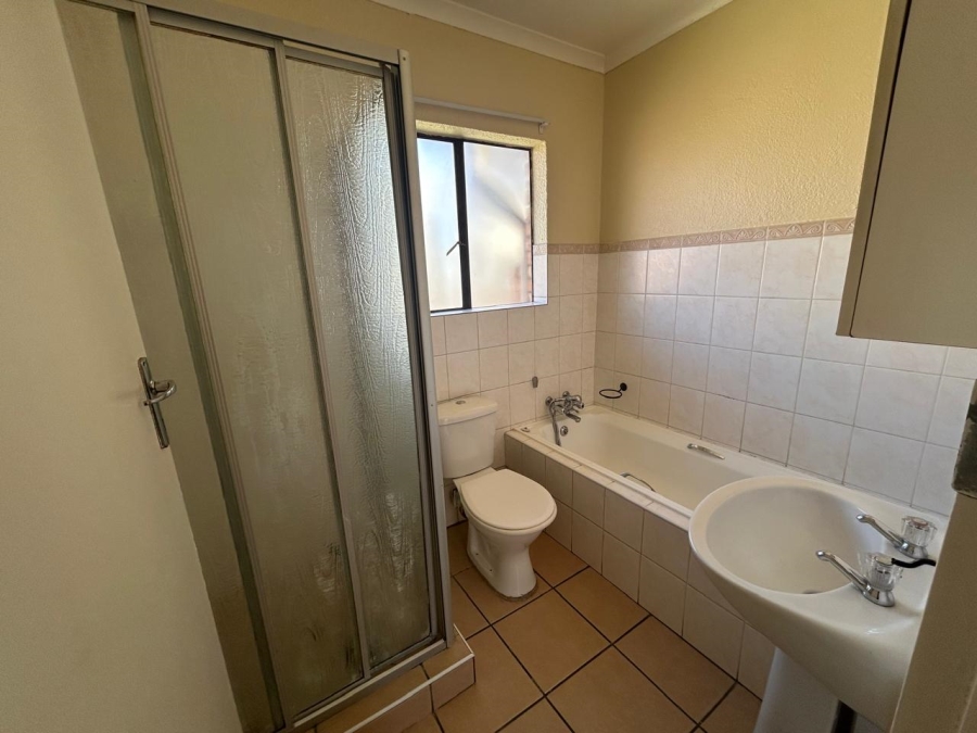 2 Bedroom Property for Sale in Halfway Gardens Gauteng