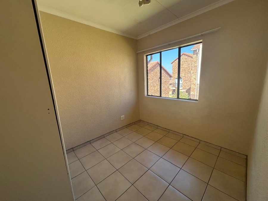 2 Bedroom Property for Sale in Halfway Gardens Gauteng