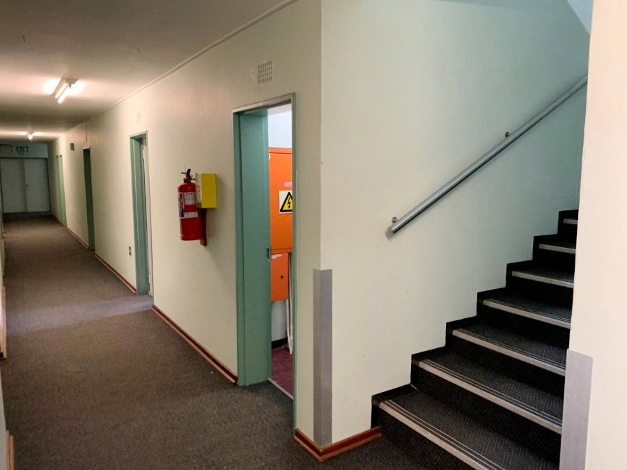 To Let Commercial Property for Rent in Spartan Gauteng