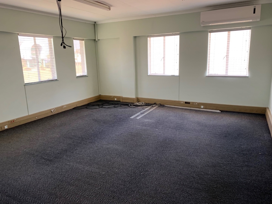 To Let Commercial Property for Rent in Spartan Gauteng
