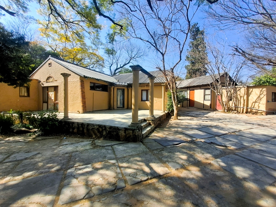 5 Bedroom Property for Sale in Craighall Park Gauteng