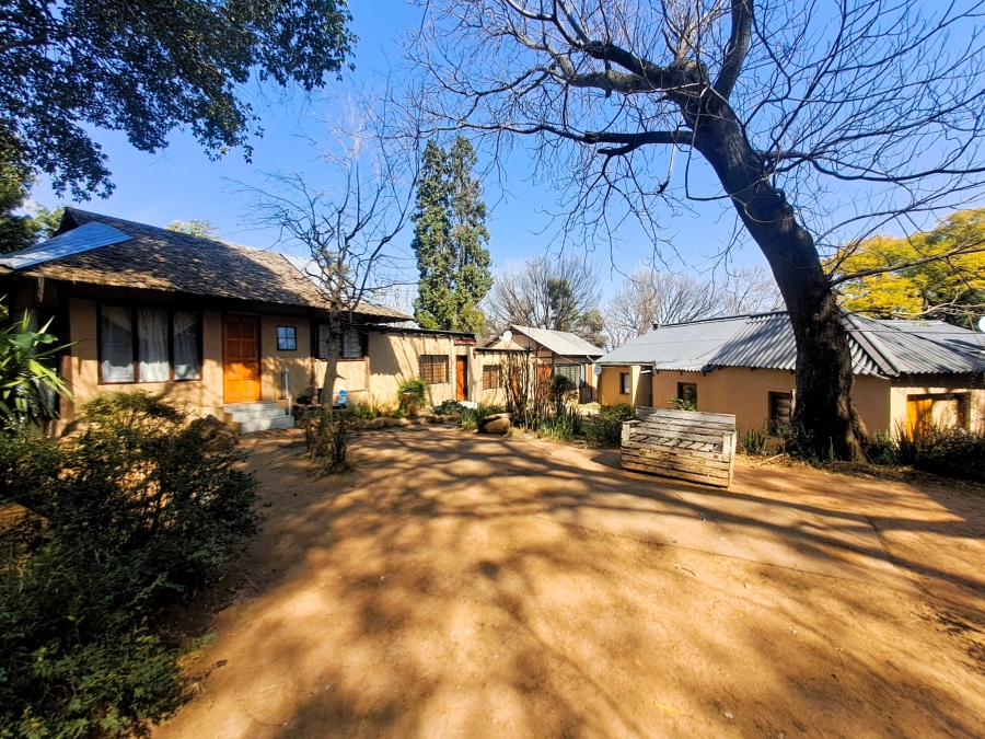 5 Bedroom Property for Sale in Craighall Park Gauteng