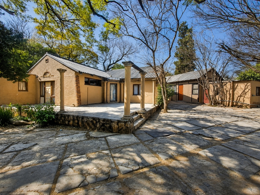 5 Bedroom Property for Sale in Craighall Park Gauteng