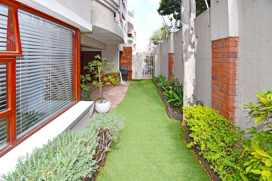 2 Bedroom Property for Sale in Rivonia Gauteng