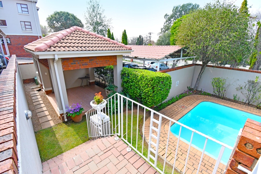 2 Bedroom Property for Sale in Rivonia Gauteng