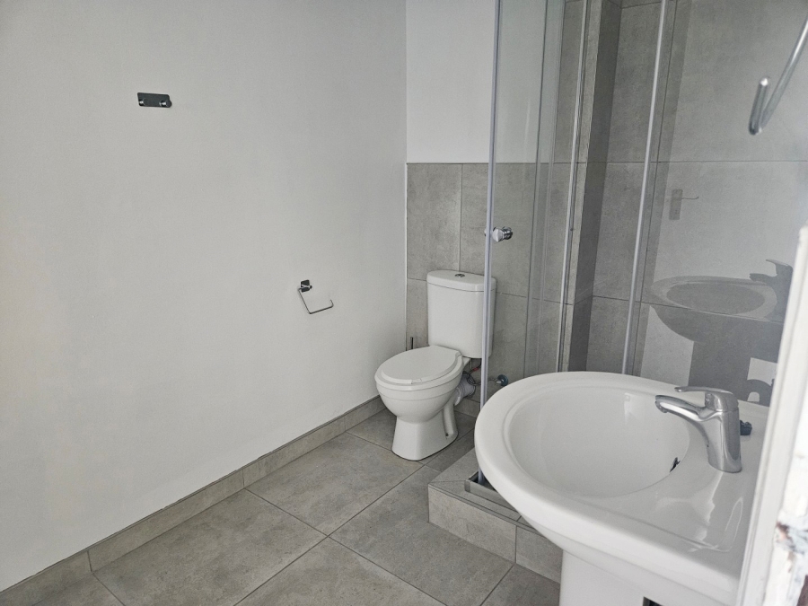 To Let 2 Bedroom Property for Rent in Craighall Gauteng