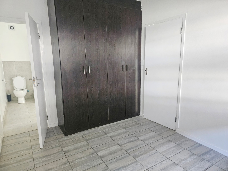 To Let 2 Bedroom Property for Rent in Craighall Gauteng