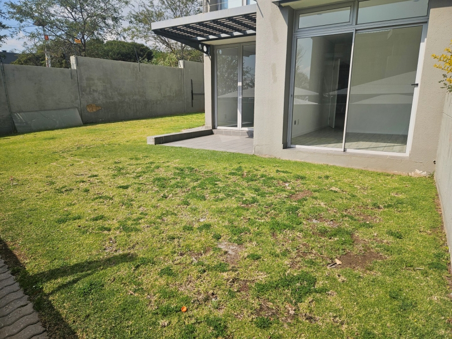 To Let 2 Bedroom Property for Rent in Craighall Gauteng