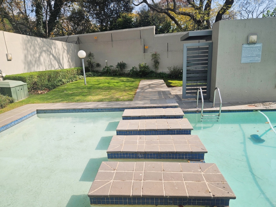 To Let 2 Bedroom Property for Rent in Craighall Gauteng