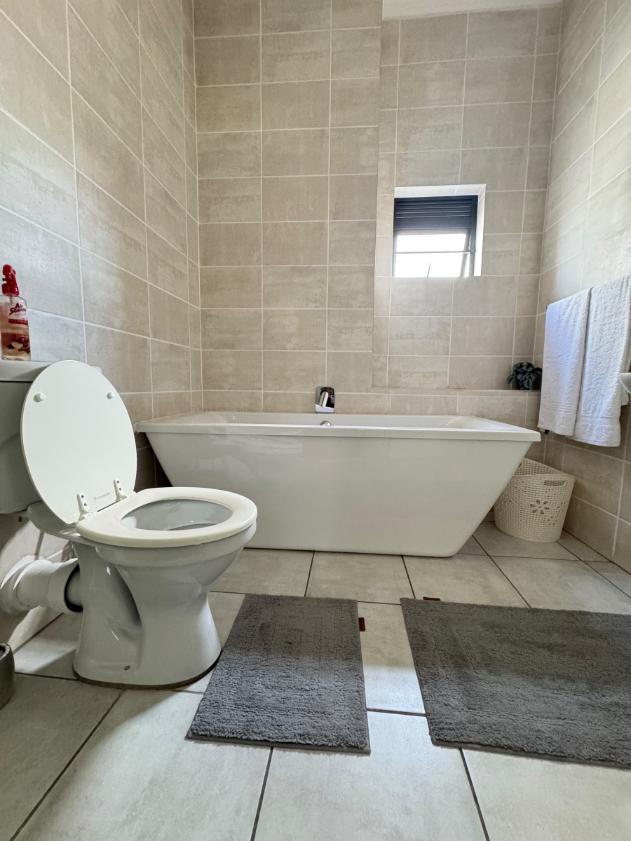 To Let 1 Bedroom Property for Rent in Witfield Gauteng