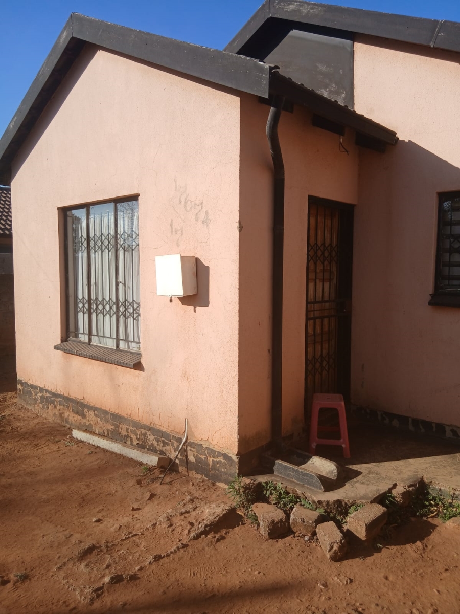 To Let 3 Bedroom Property for Rent in Protea Glen Gauteng