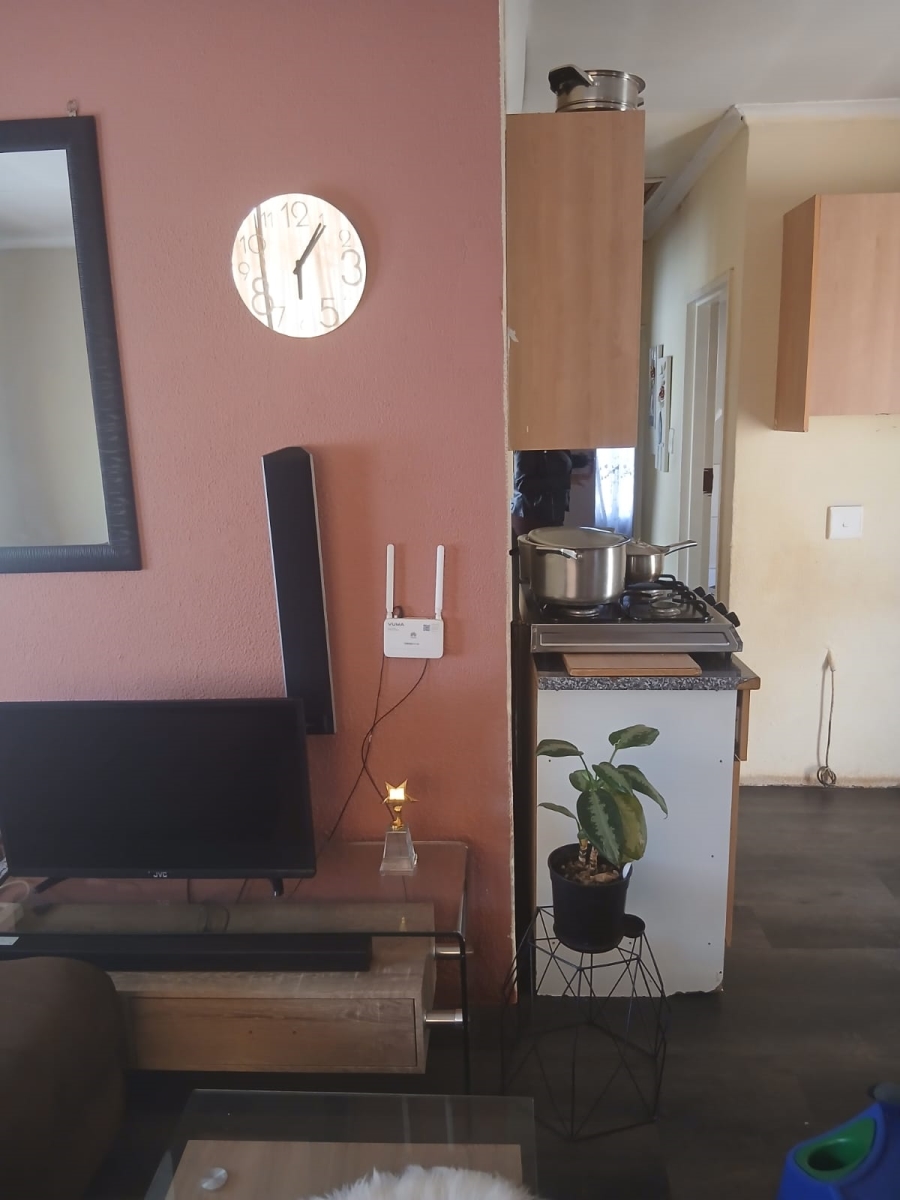 To Let 3 Bedroom Property for Rent in Protea Glen Gauteng