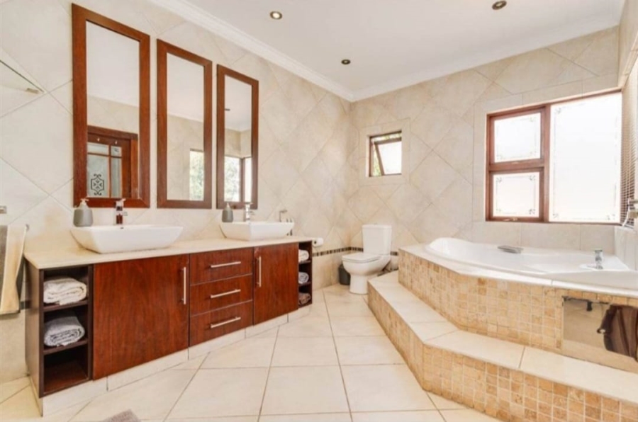4 Bedroom Property for Sale in Rynfield Gauteng