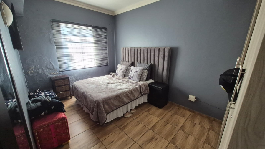 2 Bedroom Property for Sale in Johannesburg Central Gauteng