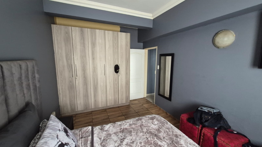 2 Bedroom Property for Sale in Johannesburg Central Gauteng